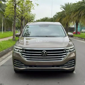 Volkswagen Viloran Luxury 2023